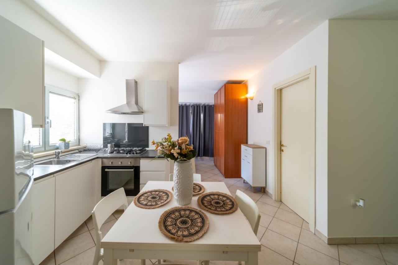 Residence Alessandra Чезенатико Экстерьер фото