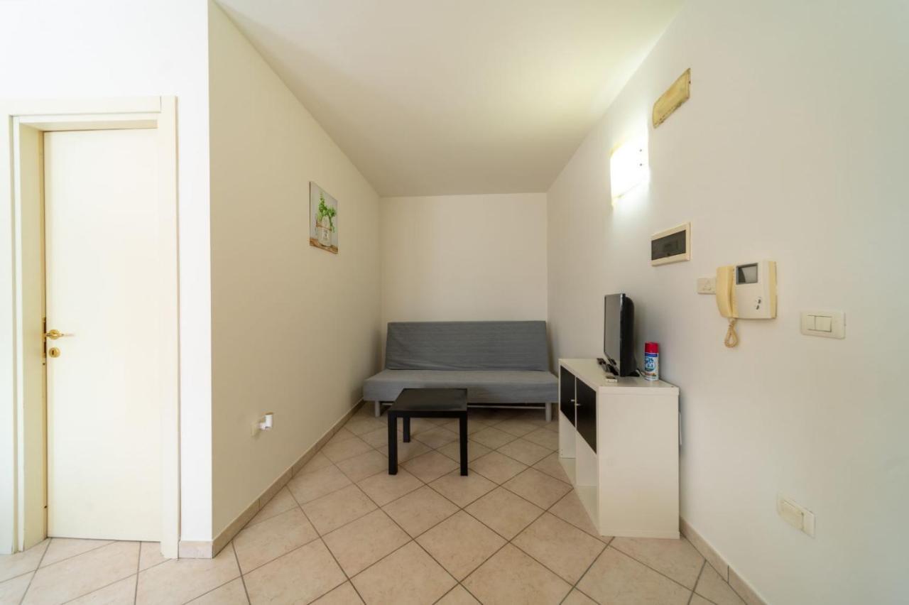 Residence Alessandra Чезенатико Экстерьер фото