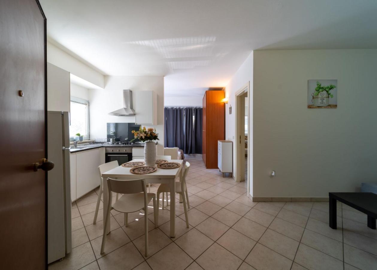 Residence Alessandra Чезенатико Экстерьер фото