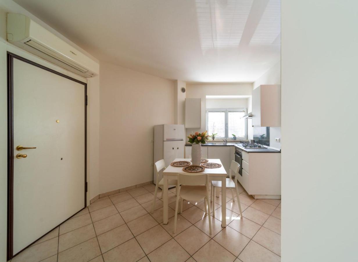 Residence Alessandra Чезенатико Экстерьер фото